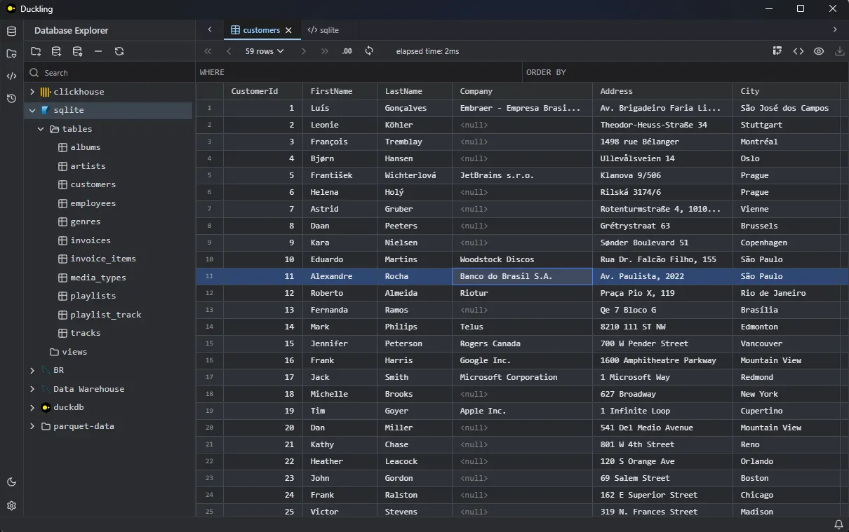 Browsing data in Duckling's dark interface